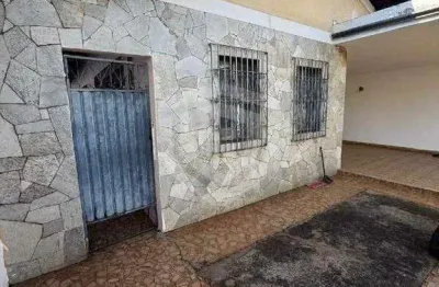 Casa com 3 quartos à venda na Vila Falcão, Bauru 