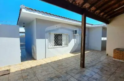 Casa com 3 quartos à venda na Vila Santa Izabel, Bauru 