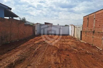 Terreno à venda no Parque Viaduto, Bauru 