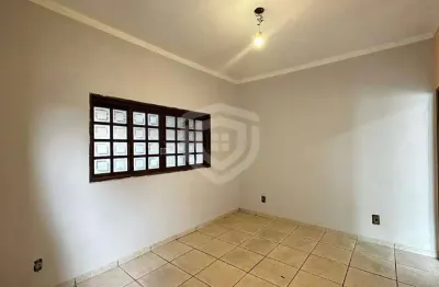 Casa com 2 quartos para alugar no Jardim Chapadão, Bauru 