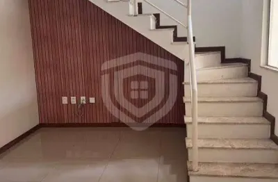 Casa sobrado à venda com 2 suítes na vila vilani em piratininga