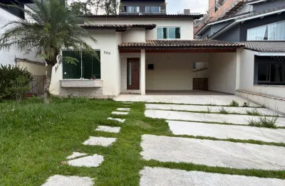 Casa em condomínio fechado com 3 quartos para alugar na Estrada do Itapeti, 100, Parque Residencial Itapeti, Mogi das Cruzes