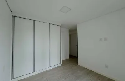 Apartamento com 3 quartos para alugar na Praia Brava, Itajaí 