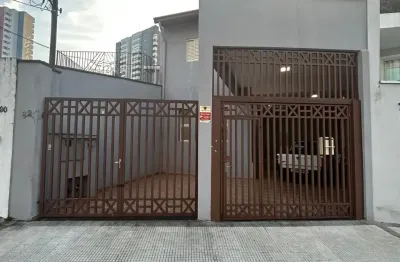 Casa para alugar na Avenida da Saudade, 82, Vila Assunção, Santo André