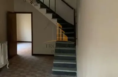 Casa sobrado em tatuapé - sp: 240m², 3 dormitórios, 2 banheiros por r$ 1.050.000