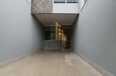 Sobrado para alugar na vila alpina sp, 3 dormitórios, sendo 1 suíte, 2 vagas de garagem, com 110m² de área construída