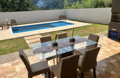 Casa à venda em embu das artes, capuava, com 3 suítes, com 242 m², bella vittà - vista verde