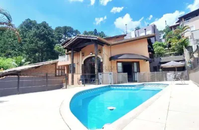 Casa à venda em cotia, chácara roselândia, com 3 suítes, com 246 m²