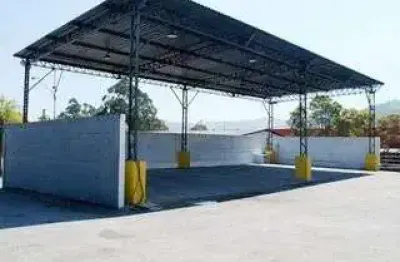 Pátio pavimentado de 17.771 m² com escritório corporativo classe a, ideal para a