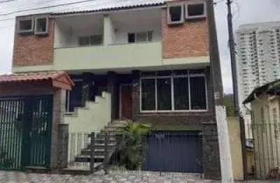 Oportunidade!!! sobrado de 245m² com 3 dorm, suite, escritório, dep empregada, 3