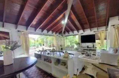 Casa com 370m², 4 dorm (3 suítes), 3 vagas em jandira/sp! suit (11) 94584-8250