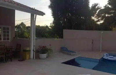 Alphaville 3 - casa com 420m², 5 suítes, 4 vagas, piscina e muito lazer no cond.
