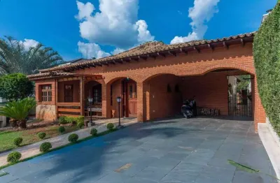 Alphaville 9 - casa com 394m², 4 dorm (2 suítes), 4 vagas, planejados e muito la
