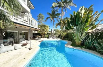Alphaville 12 - casa com 450m², 3 suítes, 4vagas, lareira e piscina em santana d