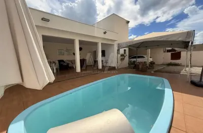 Chácara para Venda em Araçoiaba da Serra, BOSQUE DOS EUCALIPTOS, 3 dormitórios, 1 suíte, 4 banheiros, 10 vagas