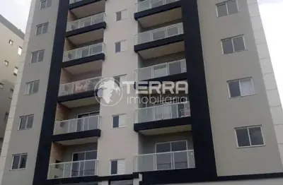 Excelente apartamento, com ótima localização, proximo ao parque do lago