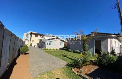 Terreno com casa em pré-moldado contendo 297,05 metros quadrados