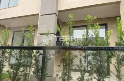 Casa à venda na Rua Bernardino Roseira de Lacerda, 287, Morro Alto, Guarapuava
