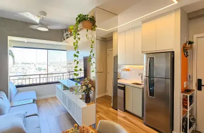 Apartamento perfeito no km 18 com 2 dormitórios com móveis planejados de luxo