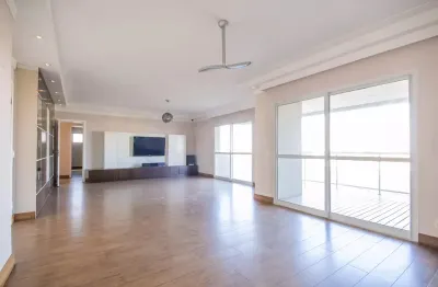 Apartamento perfeito com 3 suítes no forte do golf com vista para o golf