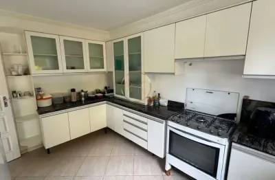Casa com 4 quartos para alugar na Rua Do Telégrafo, Praia De Taperapuan, Porto Seguro