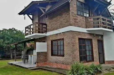 Casa à venda em mundaí, porto seguro: 2 suítes, 100m², r$900mil