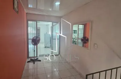 Casa 3 andares no marco – ampla, próxima à garagem do arsenal e são brás