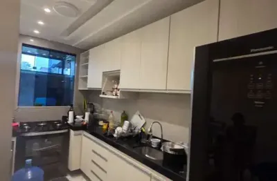 2 Quartos no Condomínio Salinas por R$ 280 Mil – Todo no Porcelanato e Iluminação Planejada