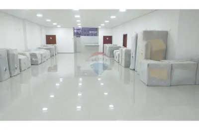 Sala comercial para alugar no Parque São Vicente, Mauá 