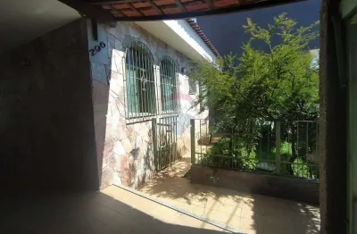 Casa com 3 quartos para alugar no Jardim Guapituba, Mauá 
