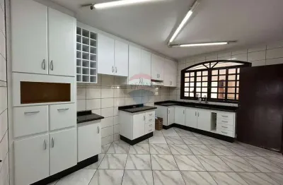 Casa com 6 quartos para alugar na Vila Guarani, Mauá 
