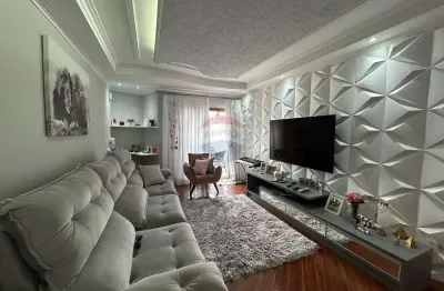 Casa com 3 quartos para alugar no Jardim Guapituba, Mauá 