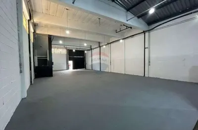 Galpão moderno de 360m² para locação na vila bocaina – mauá/sp