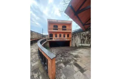 Casa com 5 quartos para alugar no Matriz, Mauá 