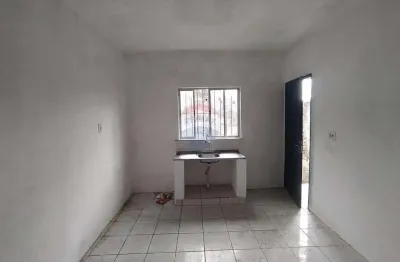 Casa com 1 quarto para alugar na Vila Ana, Mauá 