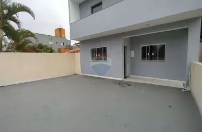 Casa com 2 quartos para alugar na Vila Dirce, Mauá 