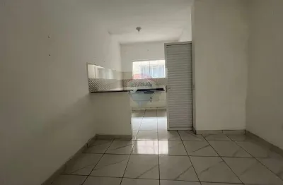 Kitnet / Stúdio para alugar no Jardim Guapituba, Mauá 