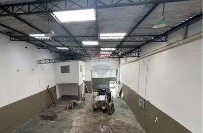 Barracão / Galpão / Depósito para alugar no Capuava, Mauá 