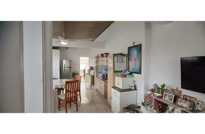 Casa com 3 quartos à venda na Rua Juscelino Kubitscheck De Oliveira, 443, Parque São Vicente, Mauá