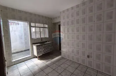 Apartamento com 1 quarto para alugar no Jardim Maringá, Mauá 