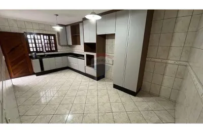 Casa com 3 quartos para alugar no Jardim Primavera, Mauá 