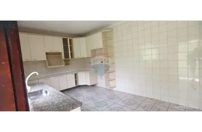 Casa com 3 quartos para alugar no Jardim Santa Lídia, Mauá 