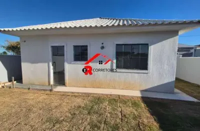 Casa em condomínio fechado com 3 quartos à venda na rodovia amaral peixoto, ponte dos leites, araruama, 93 m2 por r$ 395.000