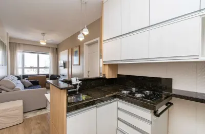 Apartamento com 2 quartos à venda na rua emiliano perneta, 500, centro, curitiba, 43 m2 por r$ 549.060