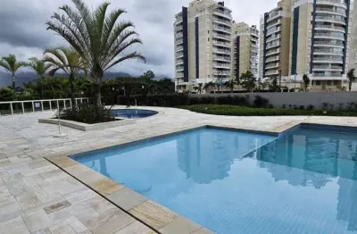 Apartamento  de alto padrão, frente ao mar no centro de bertioga.