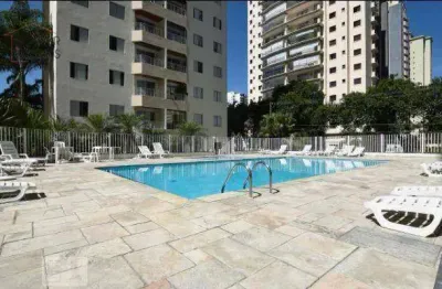 Apartamento três dormitórios, duas vagas de garagem