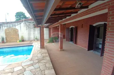 Casa térrea com piscina, sauna e area gourmet, a venda no indaiá em bertioga-sp