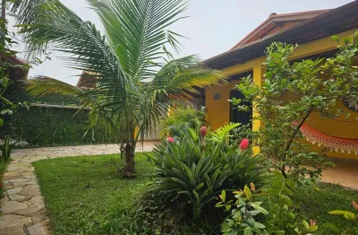 Casa com 3 dormitórios a 100 metros da praia do indaiá -bertioga-sp
