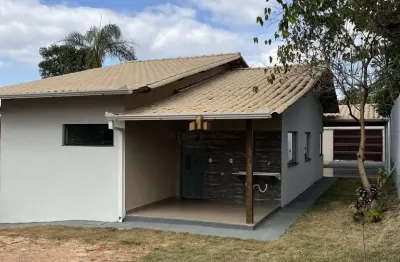 Casa com 3 quartos à venda na rua maria leopoldina, 33, pousada del rei, igarapé por r$ 550.000