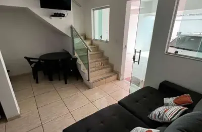 Casa com 3 quartos à venda na rua misael silva, 67777, jardim brasília, betim por r$ 370.000
